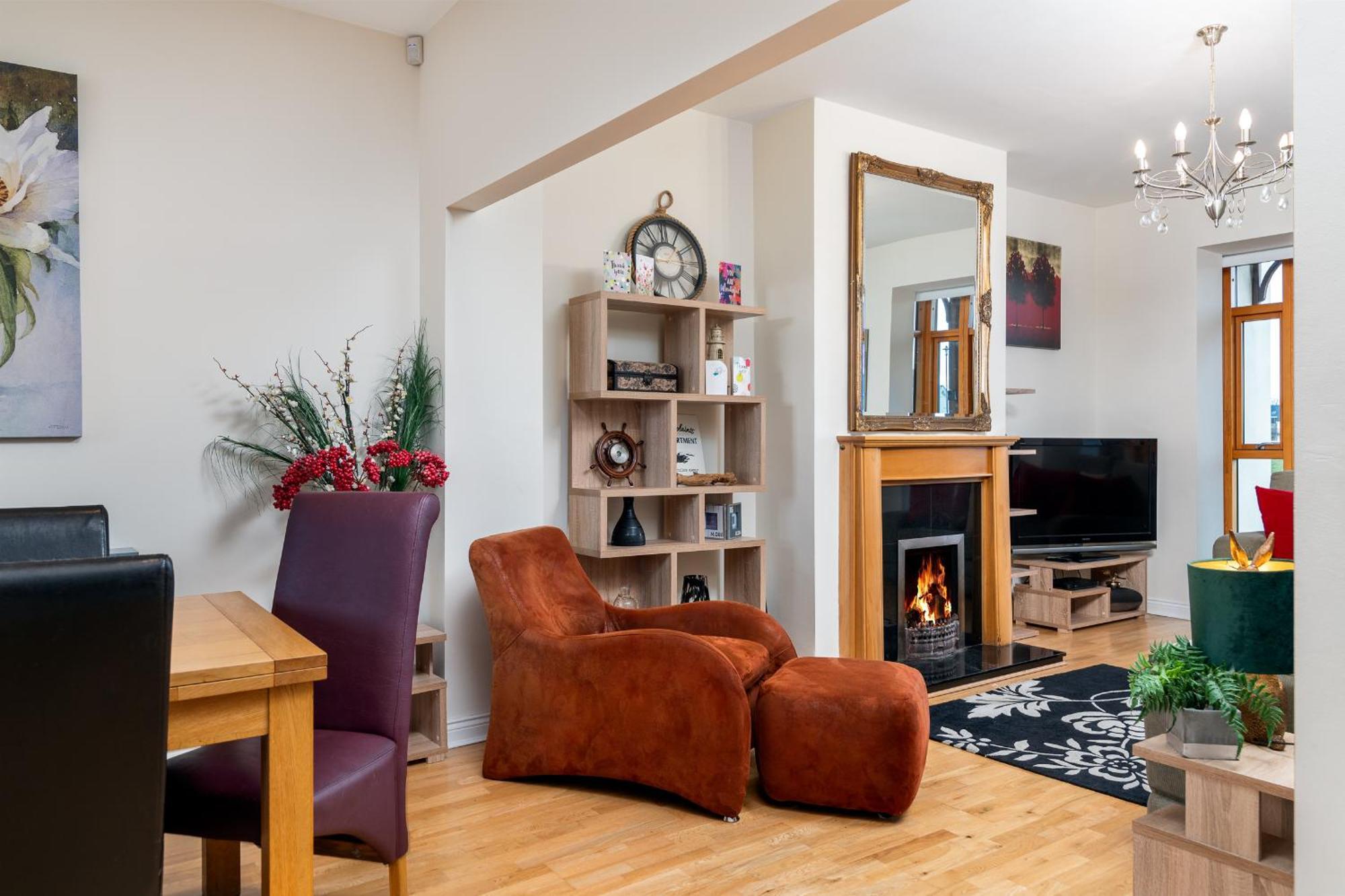 Shannonside - Stylish 5 Bed Marina Home & 40Ft Mooring Termonbarry Bagian luar foto